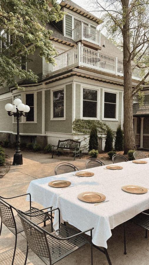 The Ginkgo Tree Bed and Breakfast Mount Pleasant Εξωτερικό φωτογραφία