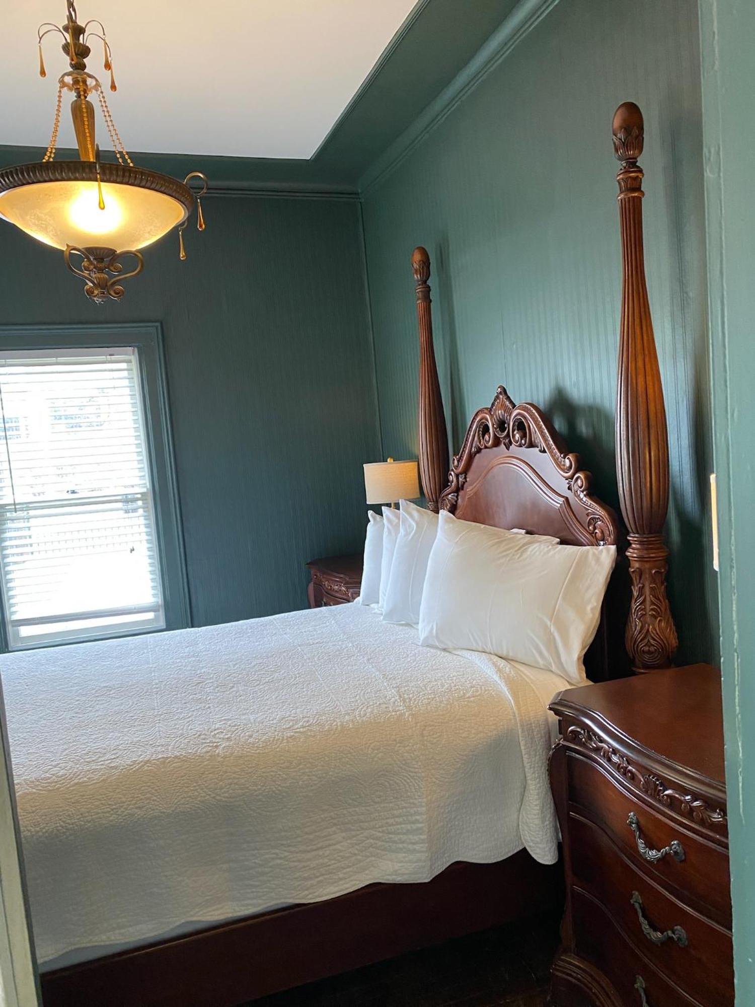 The Ginkgo Tree Bed and Breakfast Mount Pleasant Εξωτερικό φωτογραφία