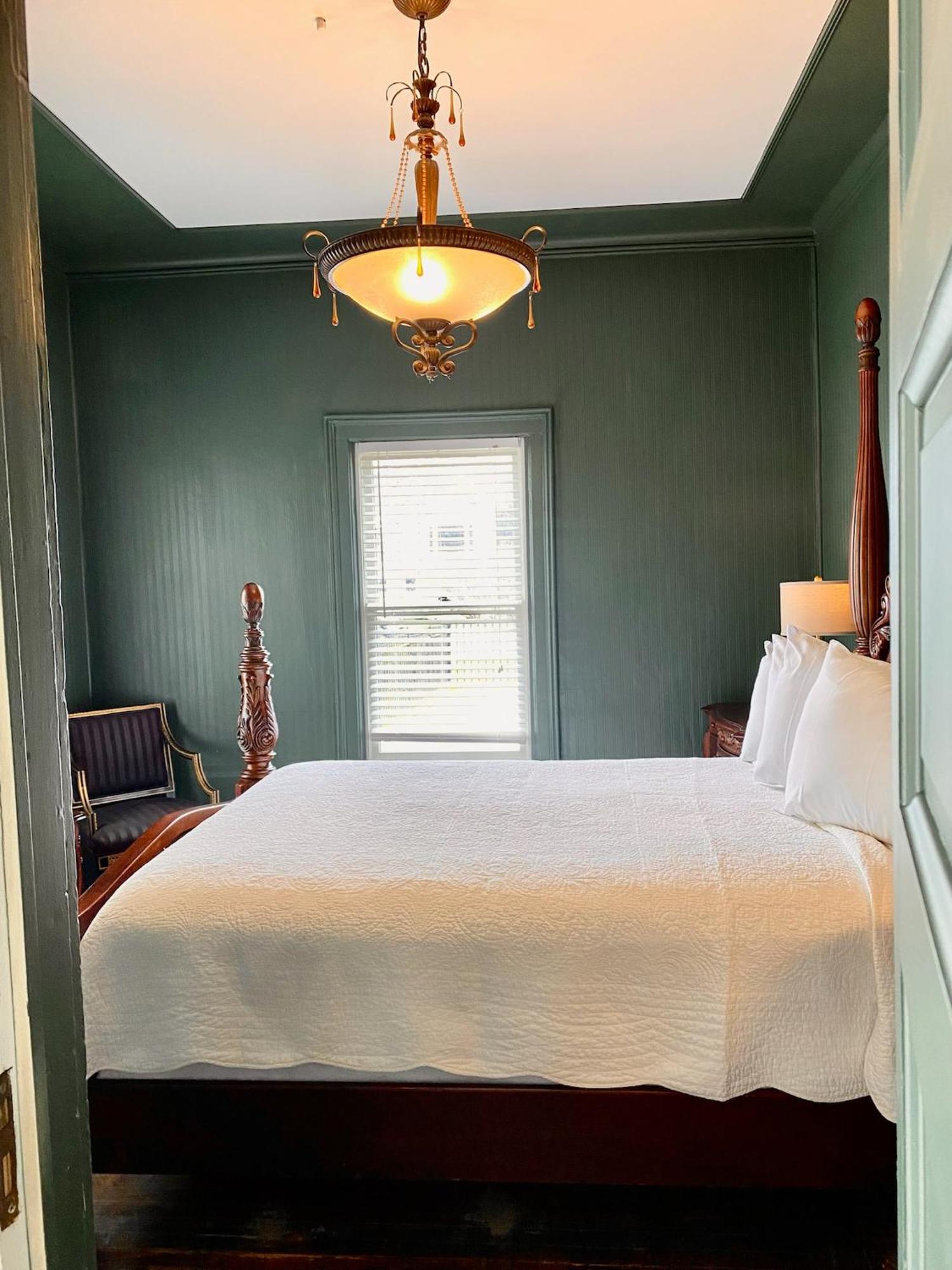 The Ginkgo Tree Bed and Breakfast Mount Pleasant Εξωτερικό φωτογραφία